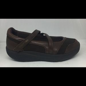 Skechers Womens Shape Ups Shoes Brown Size 8.5